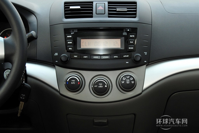 2012款 三廂 1.5L 手動尊貴型