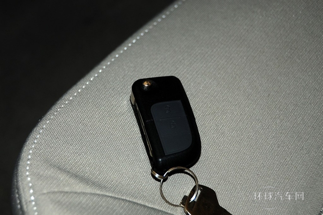 2012款 1.3L 手動豪華型 國IV