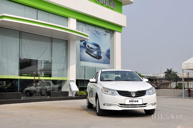 2013款1.8L自動   精英型