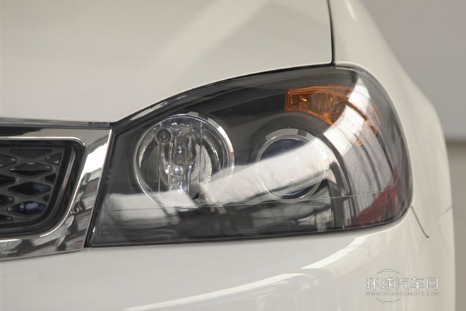 2012款 1.3L 豪華型