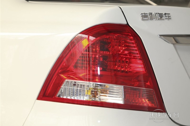 2012款 1.3L 豪華型