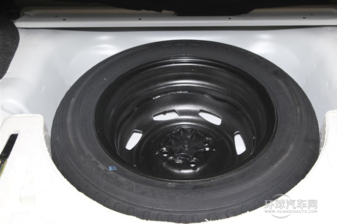 2012款 1.3L 豪華型