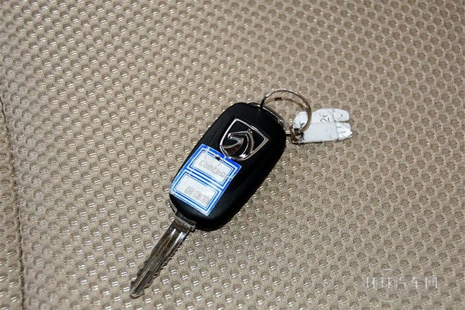 2012款 改款 1.0L 手動P-TEC舒適型