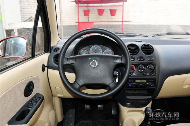 2012款 改款 1.0L 手動P-TEC舒適型