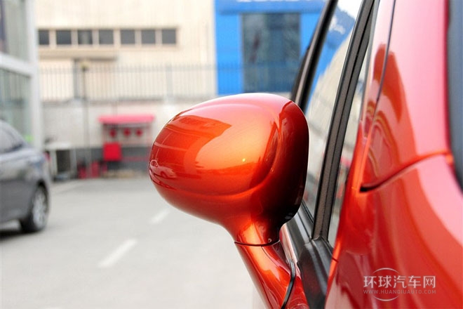 2012款 改款 1.0L 手動P-TEC舒適型