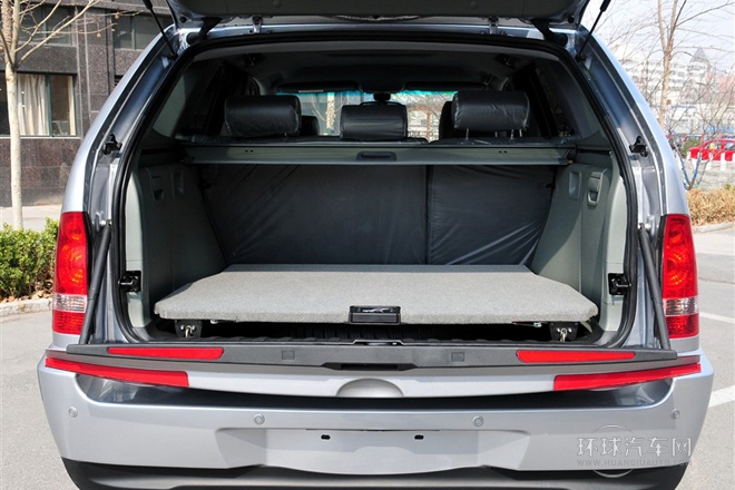 2011款 2.0L 手動兩驅豪華型