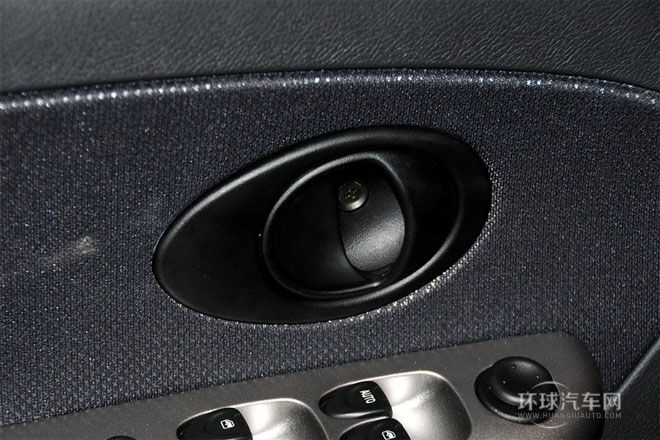 2012款 改款 1.2L 手動運(yùn)動版時尚型