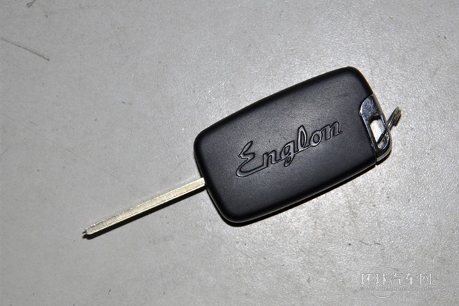 2012款 1.3L 標(biāo)準(zhǔn)型