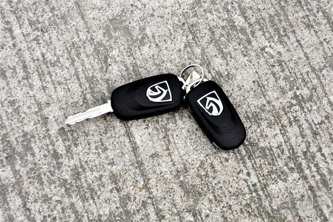 2012款 改款 1.2L 手動運動版優越型