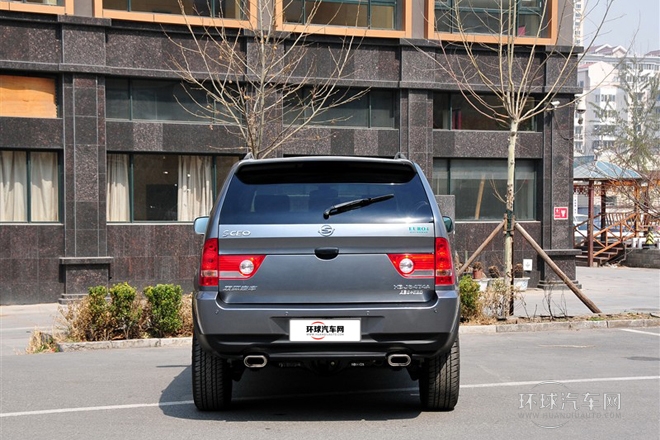 2011款 2.0L 手動兩驅超豪華型