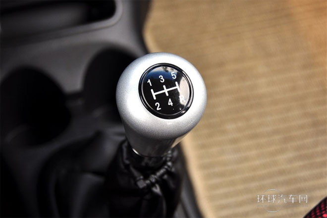 2012款 改款 1.2L 手動運動版優越型