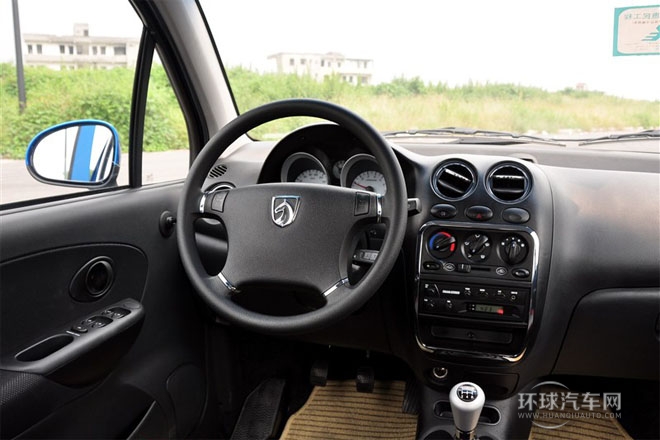 2012款 改款 1.2L 手動運動版優(yōu)越型