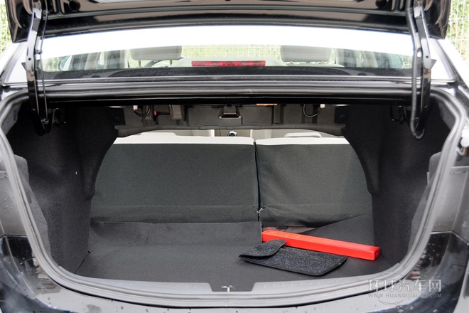 2012款 1.5L 手動(dòng)夢(mèng)幻型