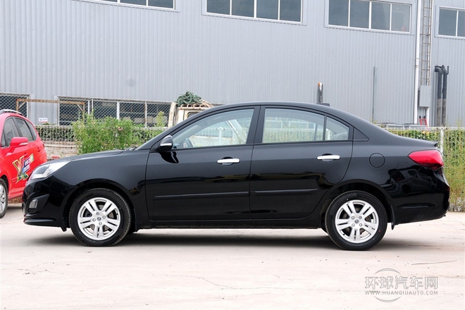 2012款 1.5L 手動(dòng)夢幻型