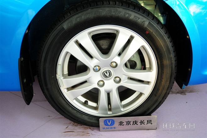 2012款 1.5L 手動(dòng)運(yùn)動(dòng)型 國IV