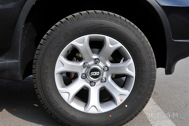 2011款 2.4L 自動兩驅超豪華型