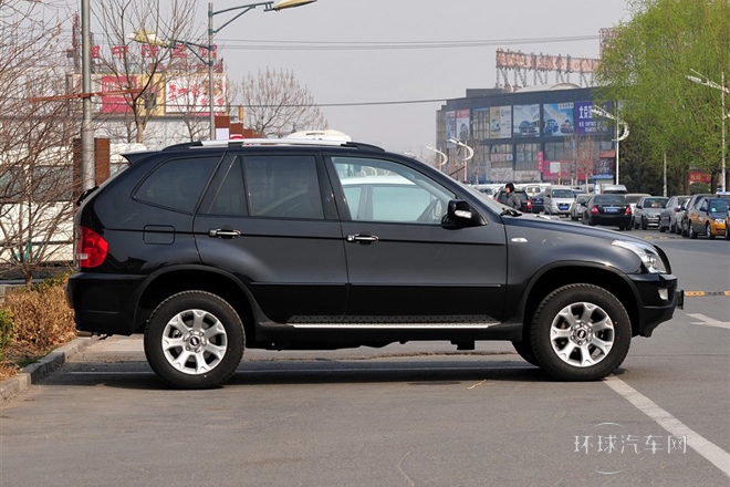 2011款 2.4L 自動兩驅超豪華型