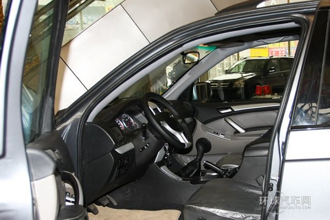 2011款 2.4L 手動四驅豪華型