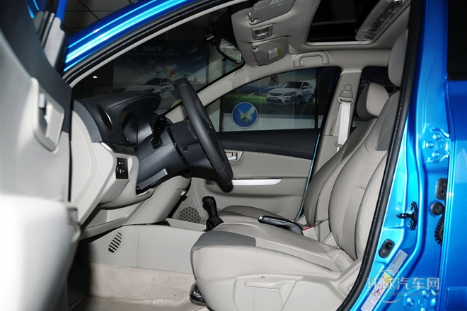 2012款 1.5L 手動(dòng)運(yùn)動(dòng)型 國V