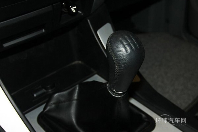 2011款 2.4L 手動四驅豪華型