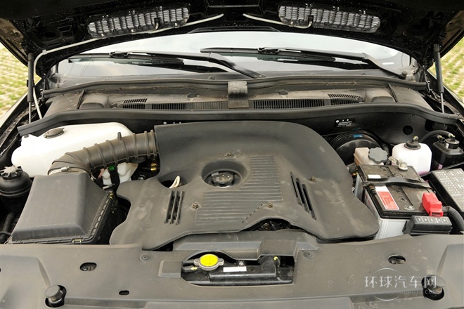 2011款 2.4L 手動四驅超豪華型