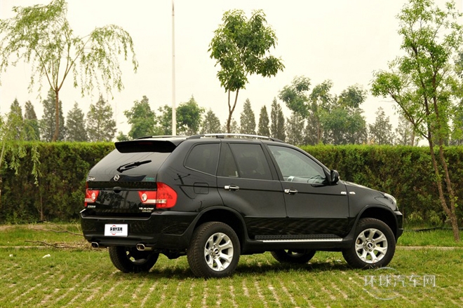 2011款 2.4L 手動四驅超豪華型