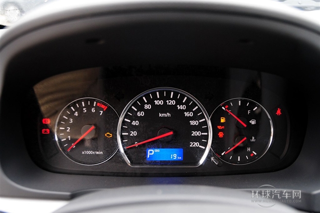 2012款 1.5L 自動(dòng)夢(mèng)幻型