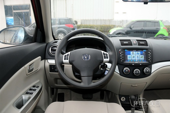 2012款 1.5L 自動(dòng)夢(mèng)幻型