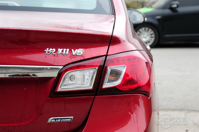 2012款 1.5L 自動(dòng)夢幻型