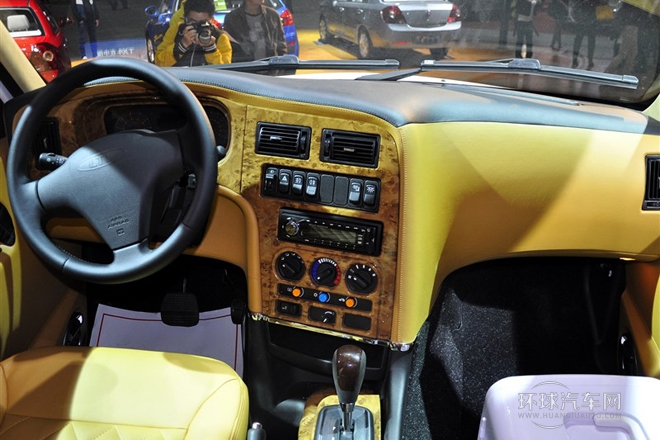 2012款 2.4L 定制商務型