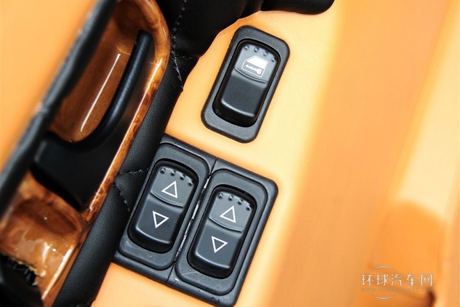 2012款 2.4L 定制商務(wù)型