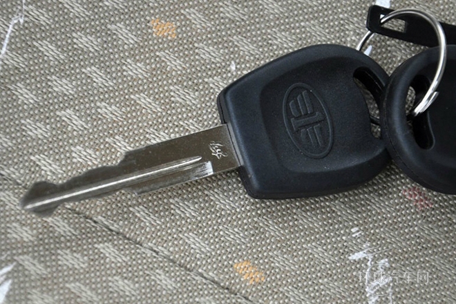 2011款 超值版 1.5L 手動7座