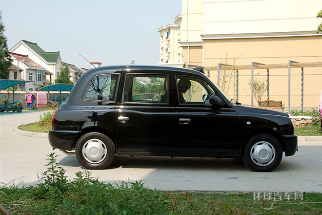 2009款 2.5T 自動(dòng)標(biāo)配