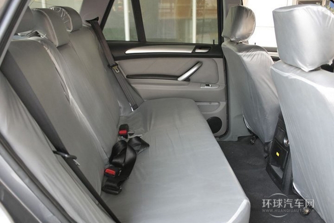 2011款 2.4L 自動(dòng)四驅(qū)超豪華型