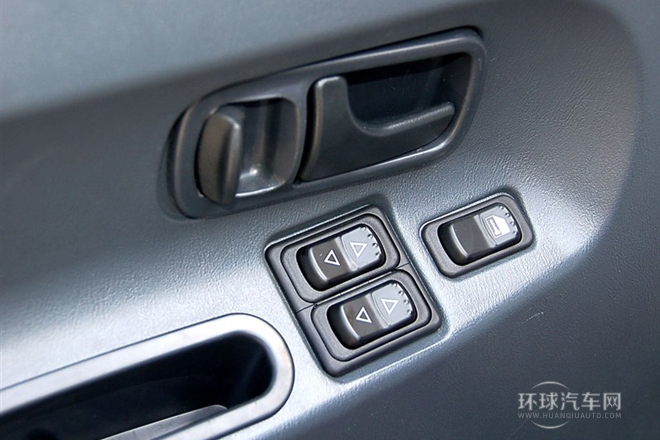 2009款 2.5T 自動(dòng)標(biāo)配