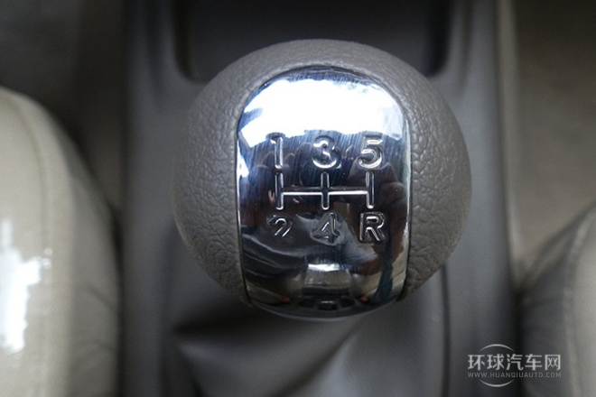 2014款 1.3L 手動7座超值版