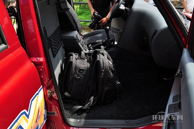 2009款 2.5T 手動標配