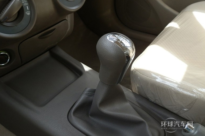 2014款 1.3L 手動(dòng)5座超值版