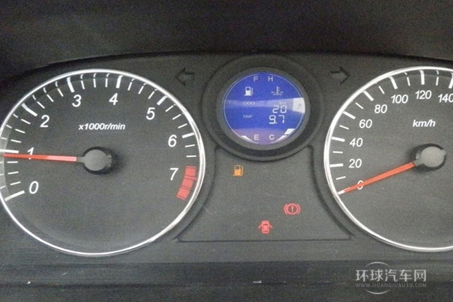 2014款 1.3L 手動(dòng)5座超值版