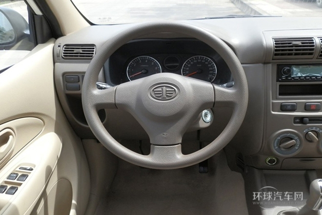 2014款 1.3L 手動(dòng)5座超值版