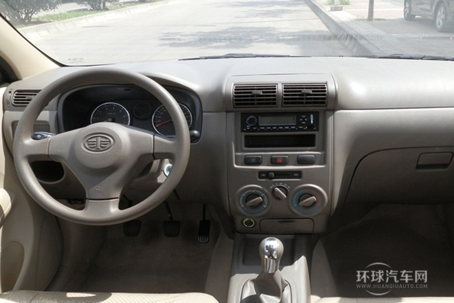 2014款 1.3L 手動5座超值版