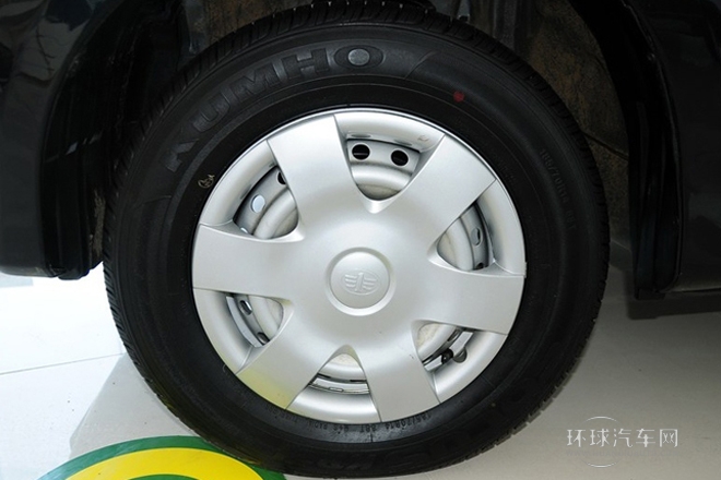 2011款 超值版 1.3L 手動5座