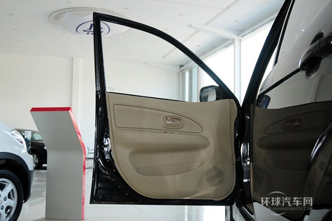 2011款 超值版 1.3L 手動(dòng)5座