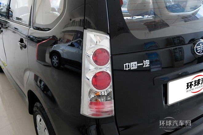 2011款 超值版 1.3L 手動(dòng)5座