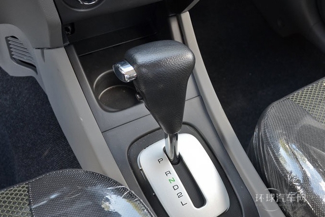 2013款 1.5L 自動5座時尚豪華型