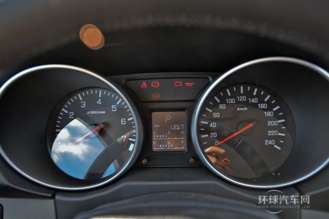 2013款 1.5L 自動5座時尚豪華型