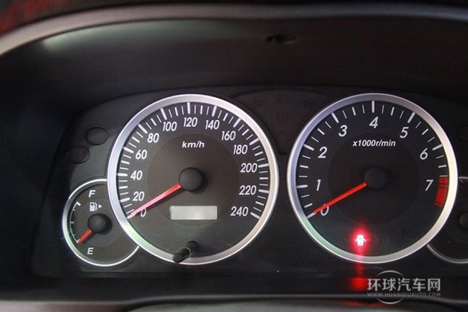 2013款 1.5L 手動7座時尚豪華型