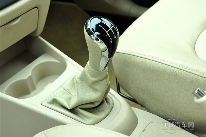 2012款 1.5L 尊貴型