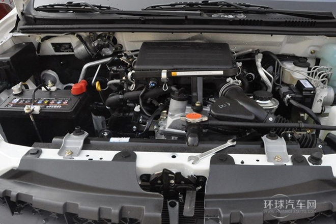 2013款 1.5L 手動7座時尚舒適型