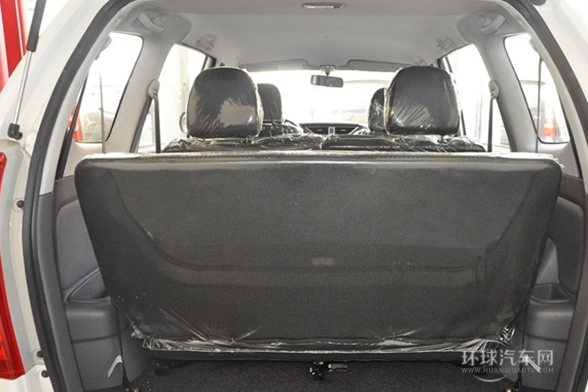 2013款 1.5L 手動7座時尚舒適型